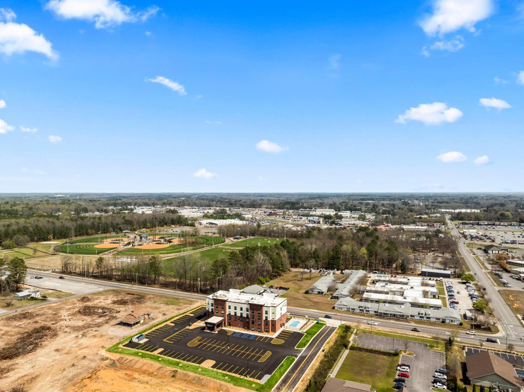 Cobblestone Hotel & Suites - Cullman Exterior foto