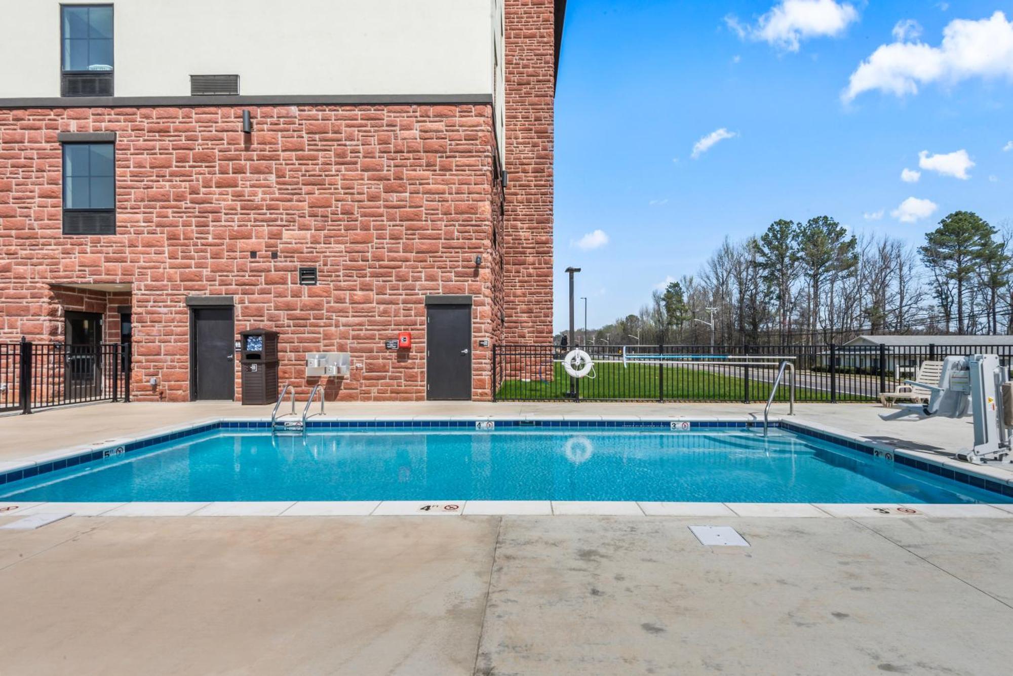 Cobblestone Hotel & Suites - Cullman Exterior foto
